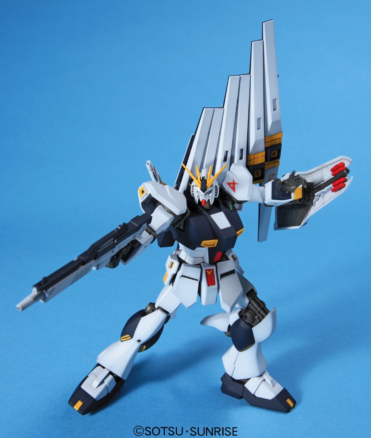 *IN STOCK* Bandai -Gundam RX-93 vGundam HGUC 1/144