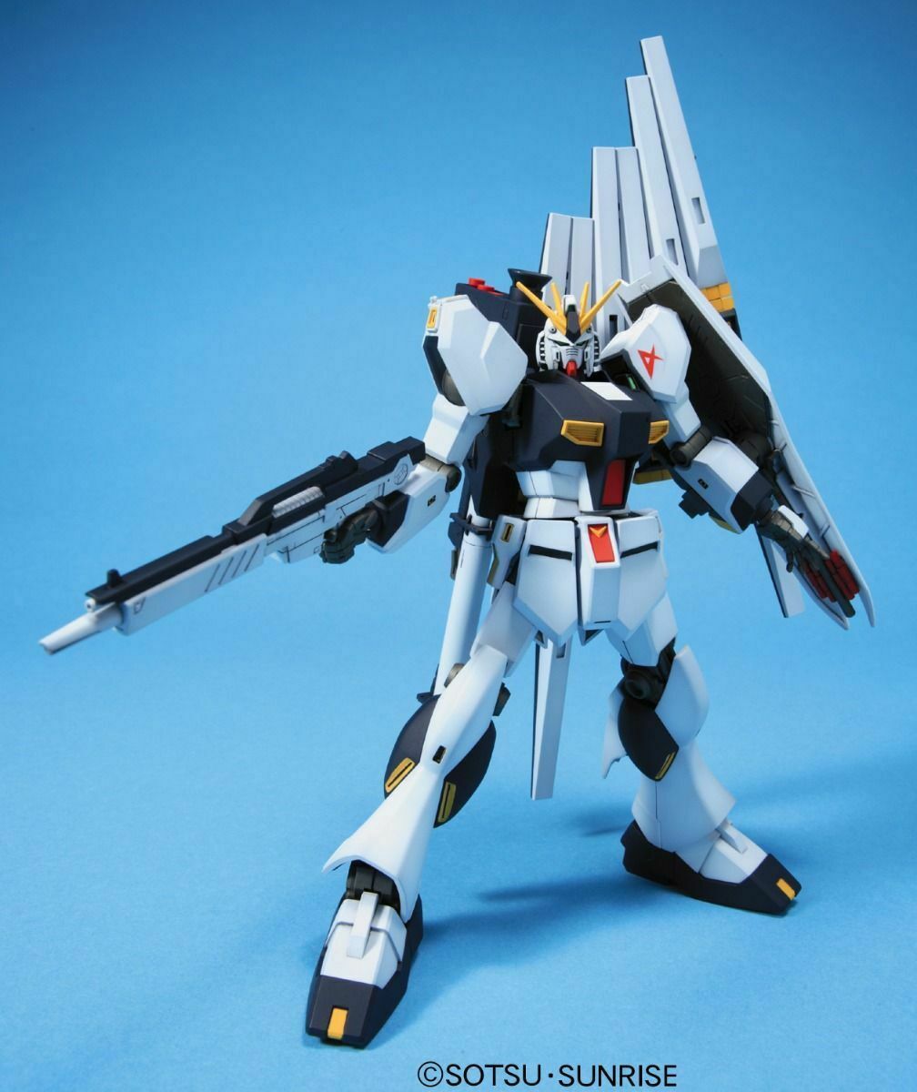 *IN STOCK* Bandai -Gundam RX-93 vGundam HGUC 1/144