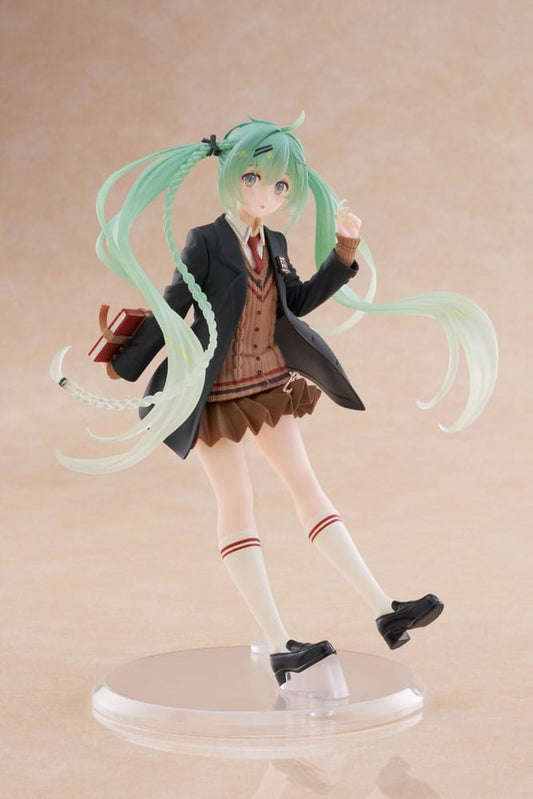 *IN STOCK* Taito -Vocaloid Hatsune Miku Fashion Preppy Ver