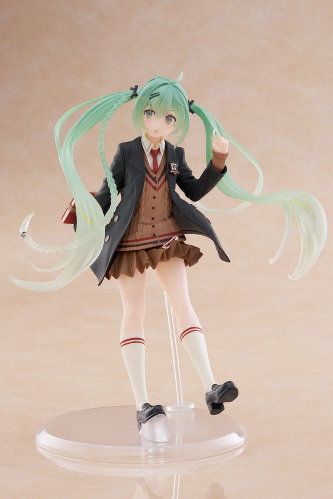 *IN STOCK* Taito -Vocaloid Hatsune Miku Fashion Preppy Ver
