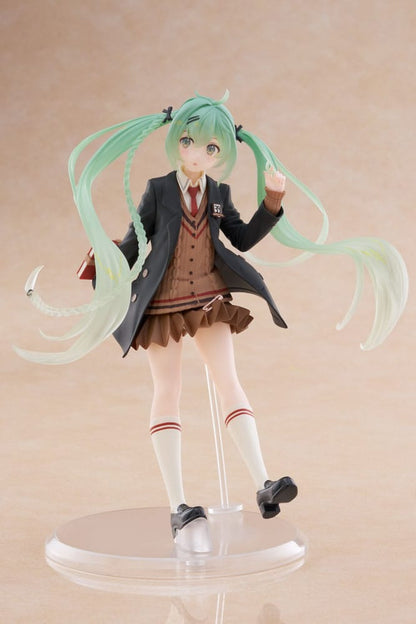 *IN STOCK* Taito -Vocaloid Hatsune Miku Fashion Preppy Ver