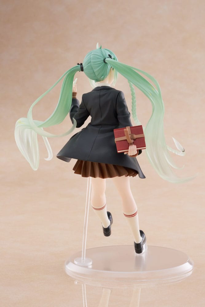 *IN STOCK* Taito -Vocaloid Hatsune Miku Fashion Preppy Ver